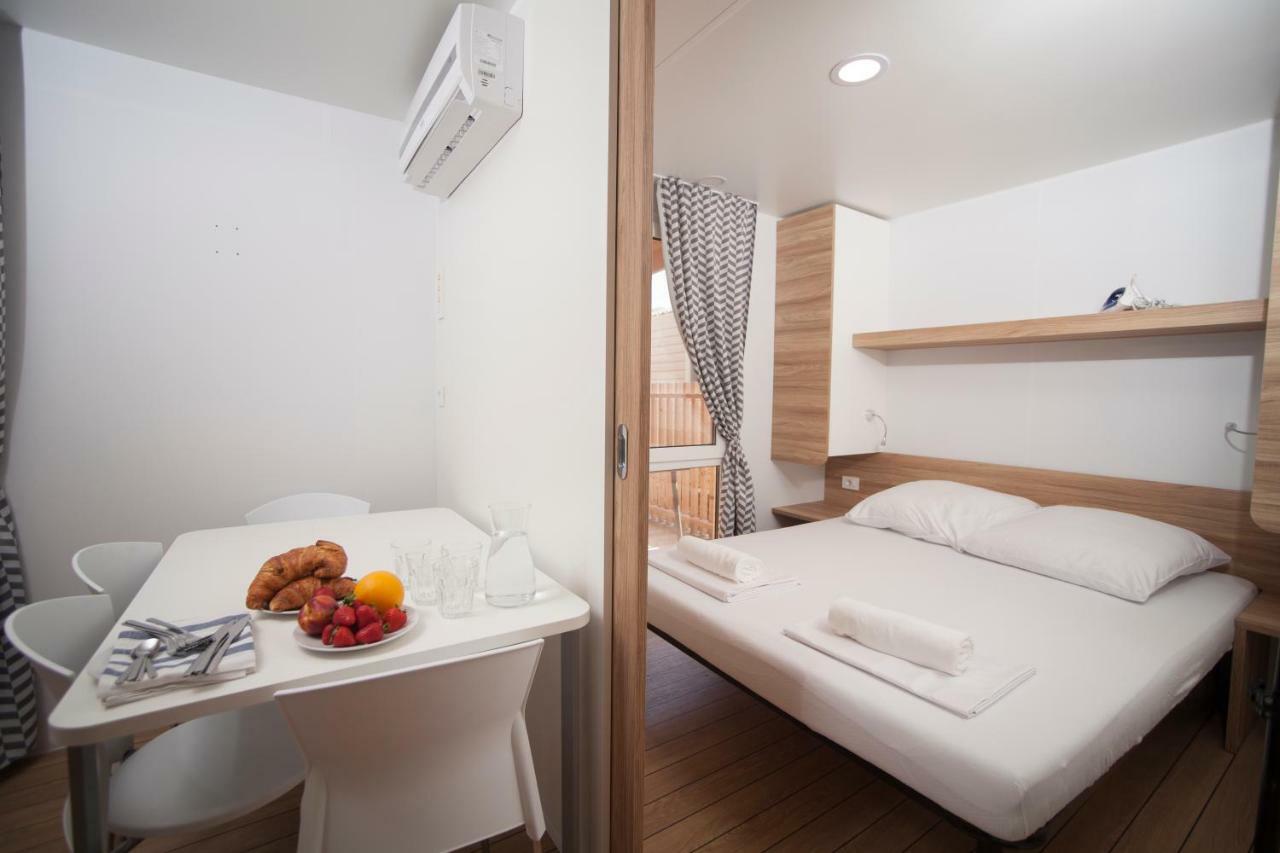 Mediteran Mobile Homes Cavallino Экстерьер фото